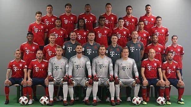 由UEFA