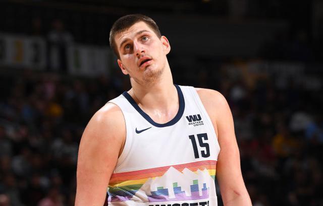 比赛气氛热 比赛气氛热